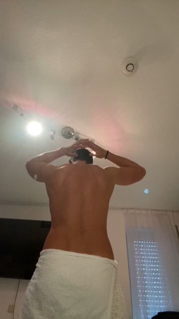 ElvagaJr  11-10-2021 Recorded Video Topless